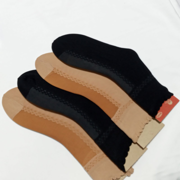 جوراب زنانه قایقی